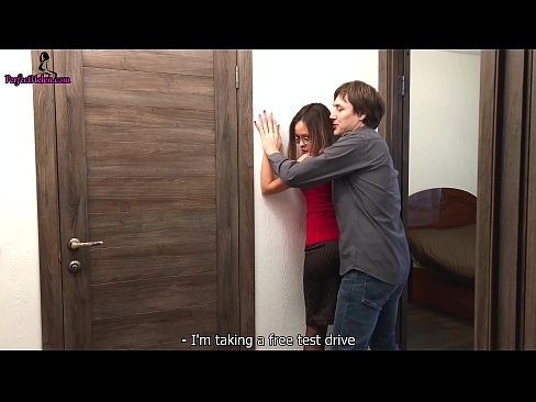 ❤️ Szexi ingatlanügynöknő érzékien kiveri a punciját és baszik, miközben eladja a lakását - Krempai ❤️ Szex videó at hu.porngifer.ru ☑